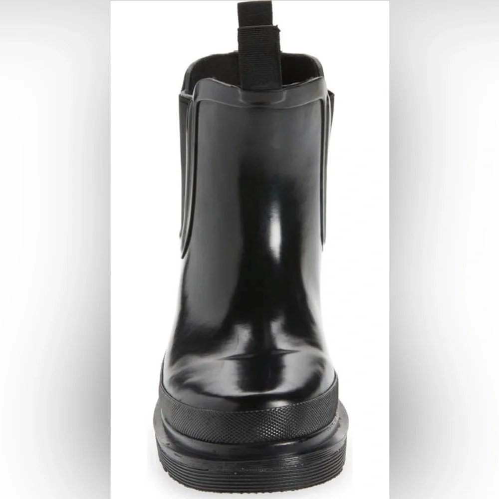 Chooka Damascus waterproof Chelsea boots